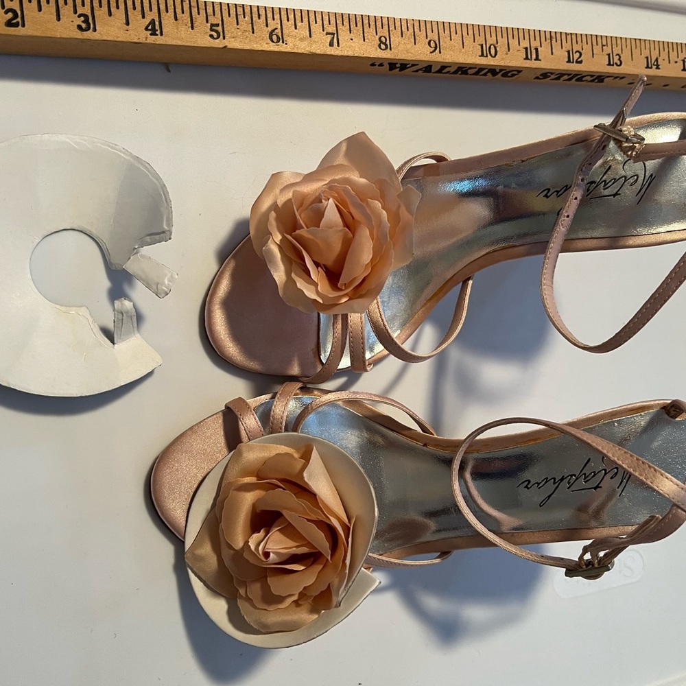 Metaphor pink heel sandal size 8